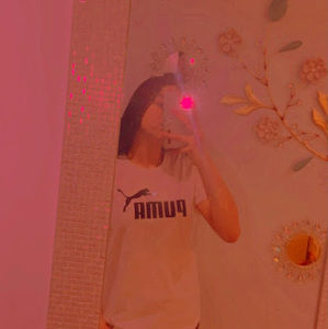 Meet your Posher, Daniela